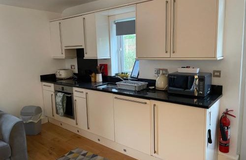 Muston Apartment | Apartment 4, 11 The Beach