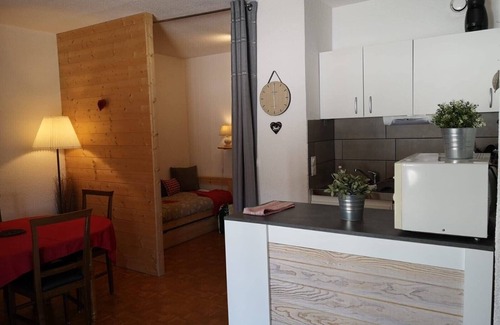 Montclar Apartment | Apartment 4/6 places - freshly renovated - at the foot of the slopes