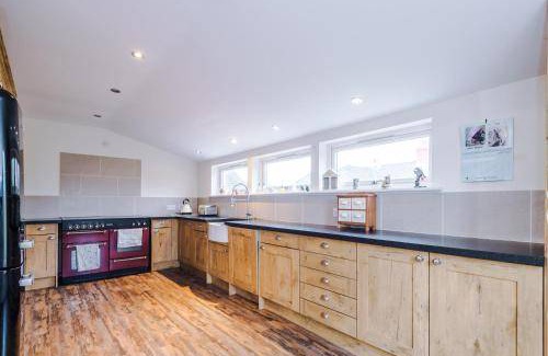 Sandbach Apartment | Apartment ∙ 4 bedrooms ∙ 8 guests
