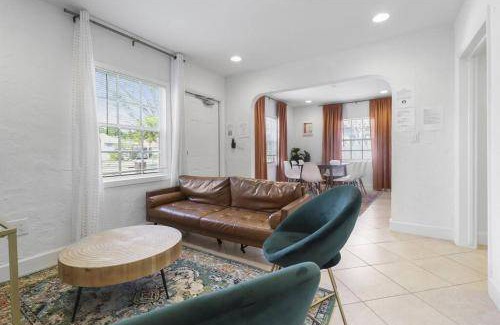 Southwest Apartment | Apartment ∙ 4 bedrooms ∙ 8 guests