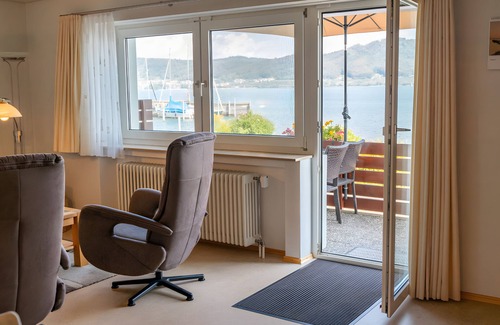 Bodman-Ludwigshafen Apartment | Apartment '4, 64qm' with Private Terrace, Shared Garden and Wi-Fi