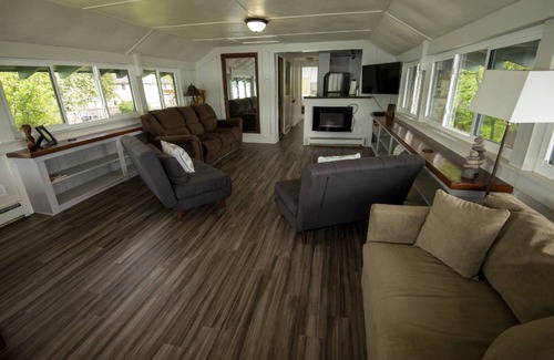 Ithaca Apartment | Apartment ∙ 4 guests