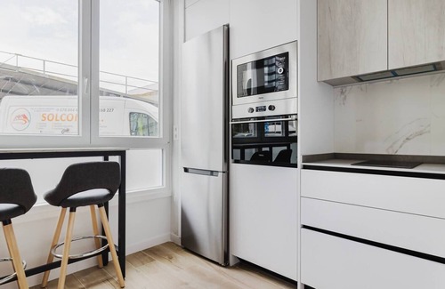 Almenara Apartment | Apartment 4 - Modern in Castellana - 4 Towers