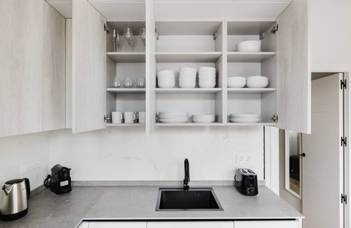 Almenara Apartment | Apartment 4 - Modern in Castellana - 4 Towers