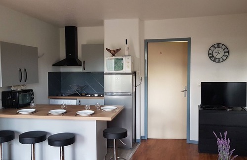 Fabron Apartment | Apartment 4 people, sea view 500m from the Promenade des Anglais, swimming pool