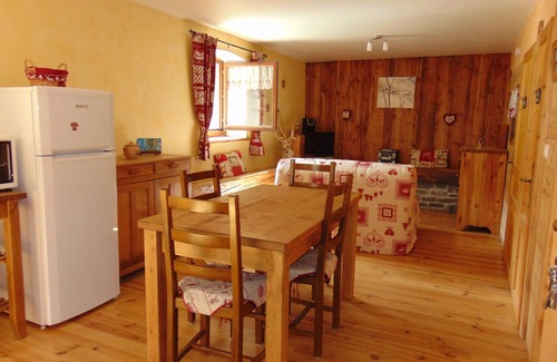 Valloire Apartment | Apartment 4 pers. in a traditional house in a quiet area 0629181097