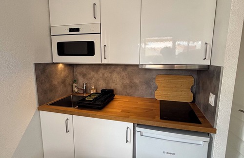 Vaux-sur-Mer Apartment | Apartment 4 persons-RDC-Jardinet 20m2- Private parking - 200m beach