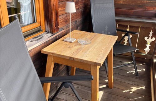 Kruen Apartment | Apartment '4' with Mountain View, Balcony and Wi-Fi