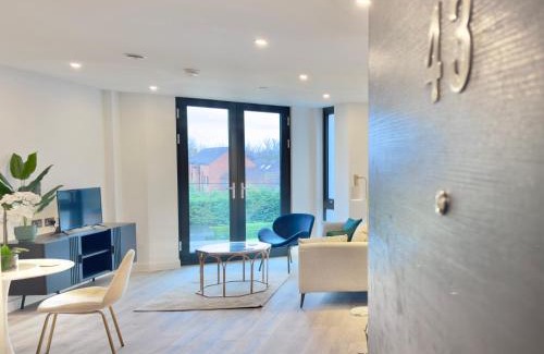 York Apartment | Apartment 43 Citygate with Free Onsite Gym
