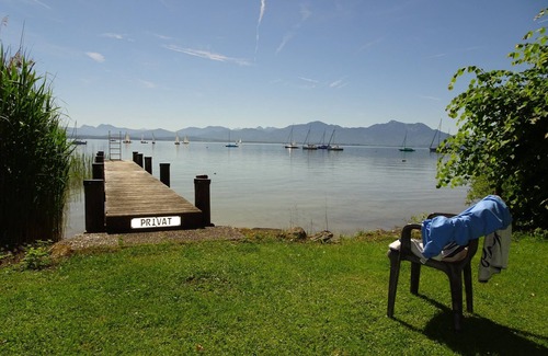 Gollenshausen a.Chiemsee Apartment | Apartment 4a - attic - balcony with morning sun, lake/mountain view, 50sqm