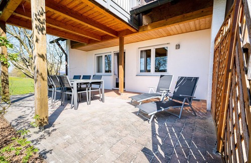 Leipheim Apartment | Apartment 5 stars * in a modern style at the Sonnensee