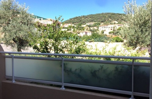 L'Ile-Rousse Apartment | Apartment 500 m from seafront and center of Ile Rousse