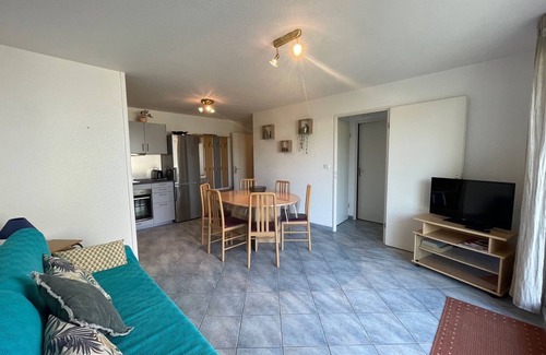 Jullouville Apartment | Apartment 50m from beach with terrace and garden