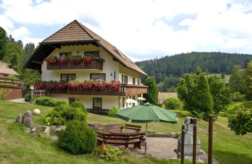 Gompelscheuer Apartment | Apartment '55m²' with Mountain View, Shared Garden and Wi-Fi