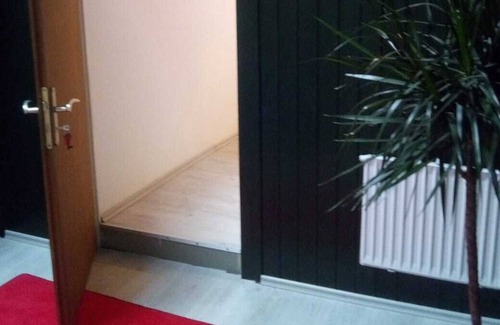 Nieder-Werbe Apartment | Apartment 6