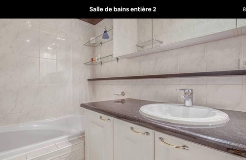 Le Plessis-Robinson Apartment | Apartment 6 people 90m2 at the foot RERB Robinson