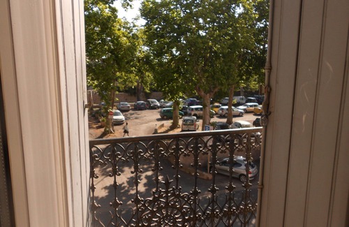 Pezenas Apartment | Apartment 63 m2 Downtown Pezenas
