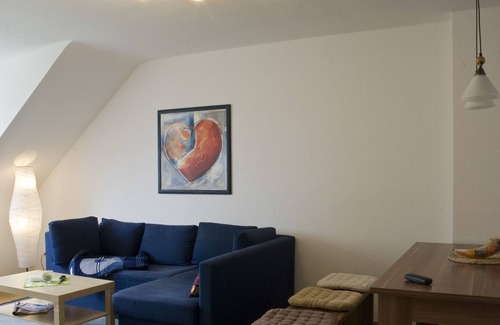 Horst Apartment | Apartment 63 sqm 2.5 room in a 3 family house with balcony
