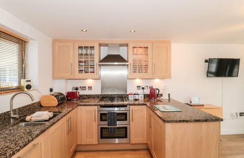 West Bay Cottage | APARTMENT 7, pet friendly in West Bay