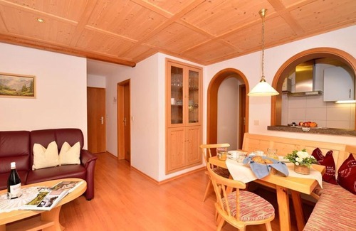 Bad Hindelang Apartment | Apartment 8 - 4 people -100 sqm - 2 bedrooms - holiday apartments Hennenmühle