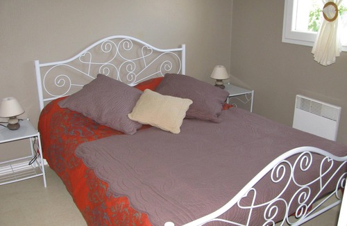 Jonzac Apartment | Apartment 800 m from the thermal baths 80 m Antilles JONZAC