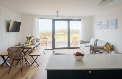 Hope-Cove House | Apartment 9, Searush Cove