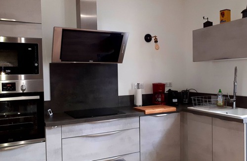 Marseillan House | Apartment 93 M 2, 4 persons, 2 bedrooms, air-conditioned with wifi, in village
