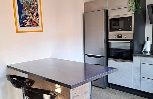 Marseillan House | Apartment 93 M 2, 4 persons, 2 bedrooms, air-conditioned with wifi, in village