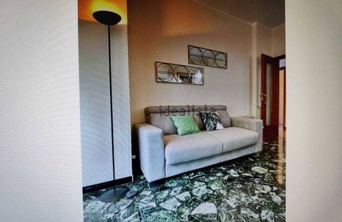 Albisola Superiore Apartment | Apartment 'A Un Passo Dal Mare' with Sea View and Balcony
