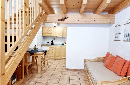 Pinzolo Apartment | Apartment 'Adamello 13' with Wi-Fi