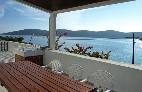 Molat Apartment | Apartment Agneza by Interhome