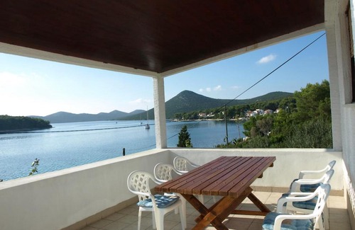 Molat Apartment | Apartment Agneza by Interhome