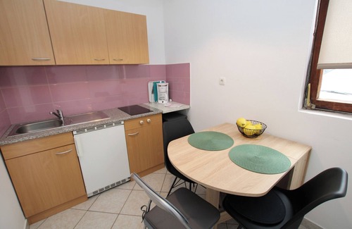 Gulici Apartment | Apartment Alba Adria for 2 to 4 persons. Dog friendly!