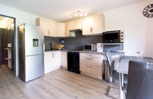 Albiez-le-Vieux Apartment | Apartment 'Albiez' with Mountain View, Shared Pool and Wi-Fi