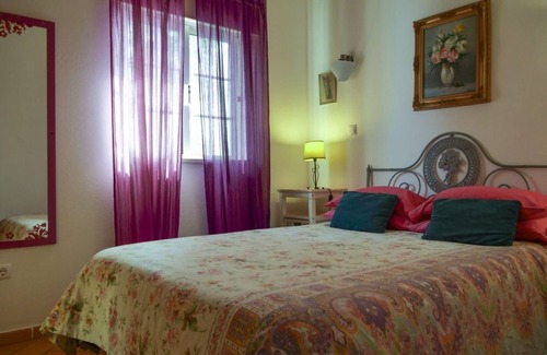 Silves Apartment | Apartment "Algarve beach-rural Family Friendly" with Shared Pool & Wi-Fi