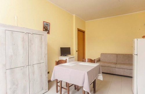 Villa San Pietro Apartment | Apartment "Alice" with Mountain View, Wi-Fi, A/C, Terrace & Garden