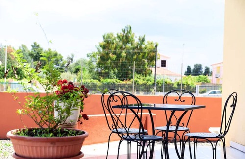 Villa San Pietro Apartment | Apartment "Alice" with Mountain View, Wi-Fi, A/C, Terrace & Garden