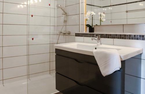 Davos-Platz Apartment | Apartment Allod Park Haus C 605 by Interhome