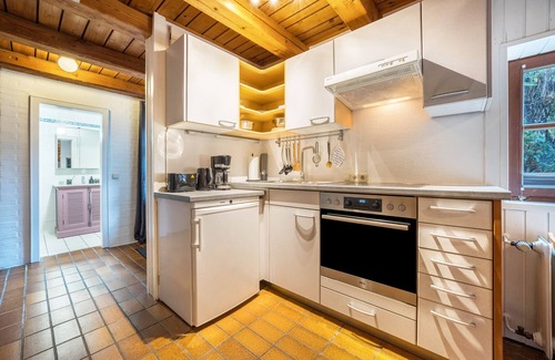 Nienstadt Apartment | Apartment 'Alte Polsterei' with Private Terrace, Shared Garden and Wi-Fi