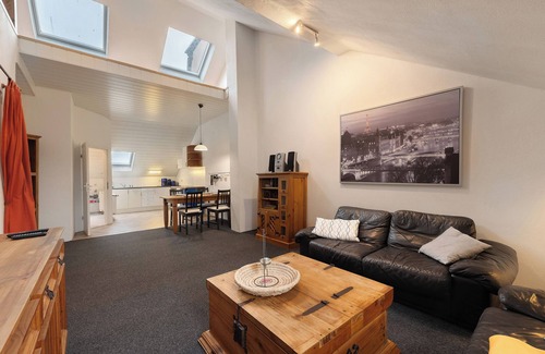Neuwied Apartment | Apartment 'Alte Stadtvilla' with Private Garden and Wi-Fi