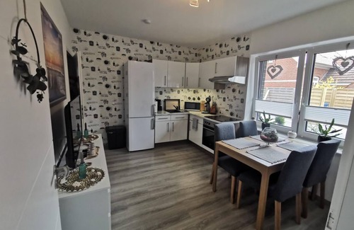 Augustfehn Apartment | Apartment "Am Dock" - apartment/apartment, bathroom, WC, 2 bedrooms