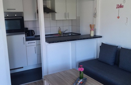 Tettnang Apartment | Apartment 'Am Dorfweiher' with Private Terrace, Private Garden and Wi-Fi