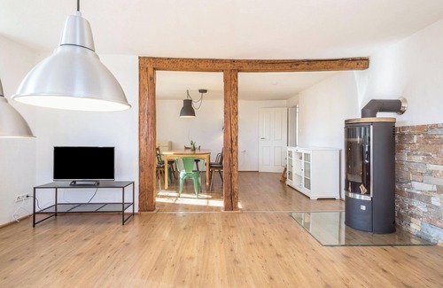Tettnang Apartment | Apartment 'Am Hopfengarten' with Mountain View, Garden & Wi-Fi