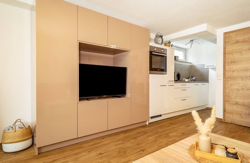 Friedrichshafen Apartment | Apartment 'Am Riedlewald' with Shared Garden and Wi-Fi