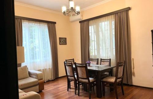 Sololaki Apartment | Apartment Amaghleba