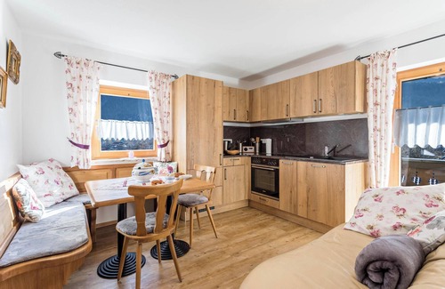 Mittenwald Apartment | Apartment 'Amethyst' Near the Ski Lift with Mountain View, Wi-Fi & Balcony