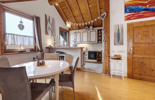 Singen Apartment | Apartment 'Ammiel' with Private Garden and Wi-Fi