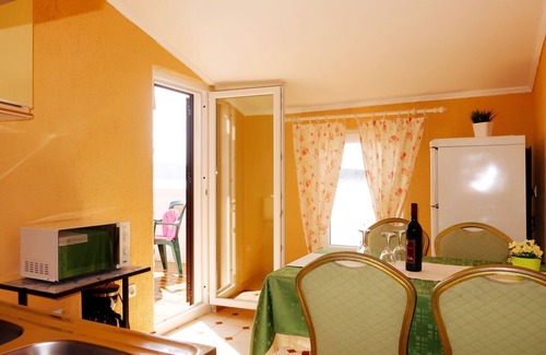 Barbat na Rabu Apartment | Apartment Ana by Interhome