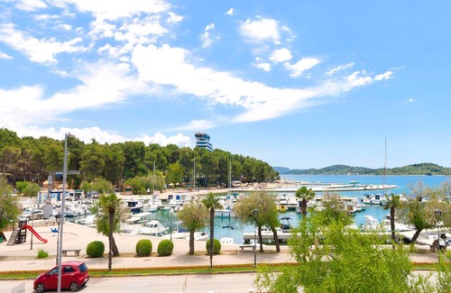 Vodice Apartment | Apartment and Rooms Artina