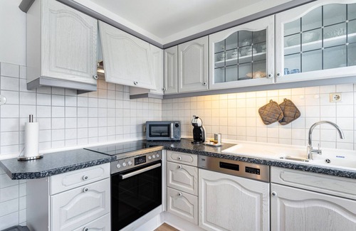 Ortsmitte Apartment | Apartment 'Annes Stübchen' with Balcony and Wi-Fi